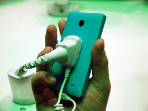 نگاهی به Nokia X 8 نگاهی به Nokia X 3